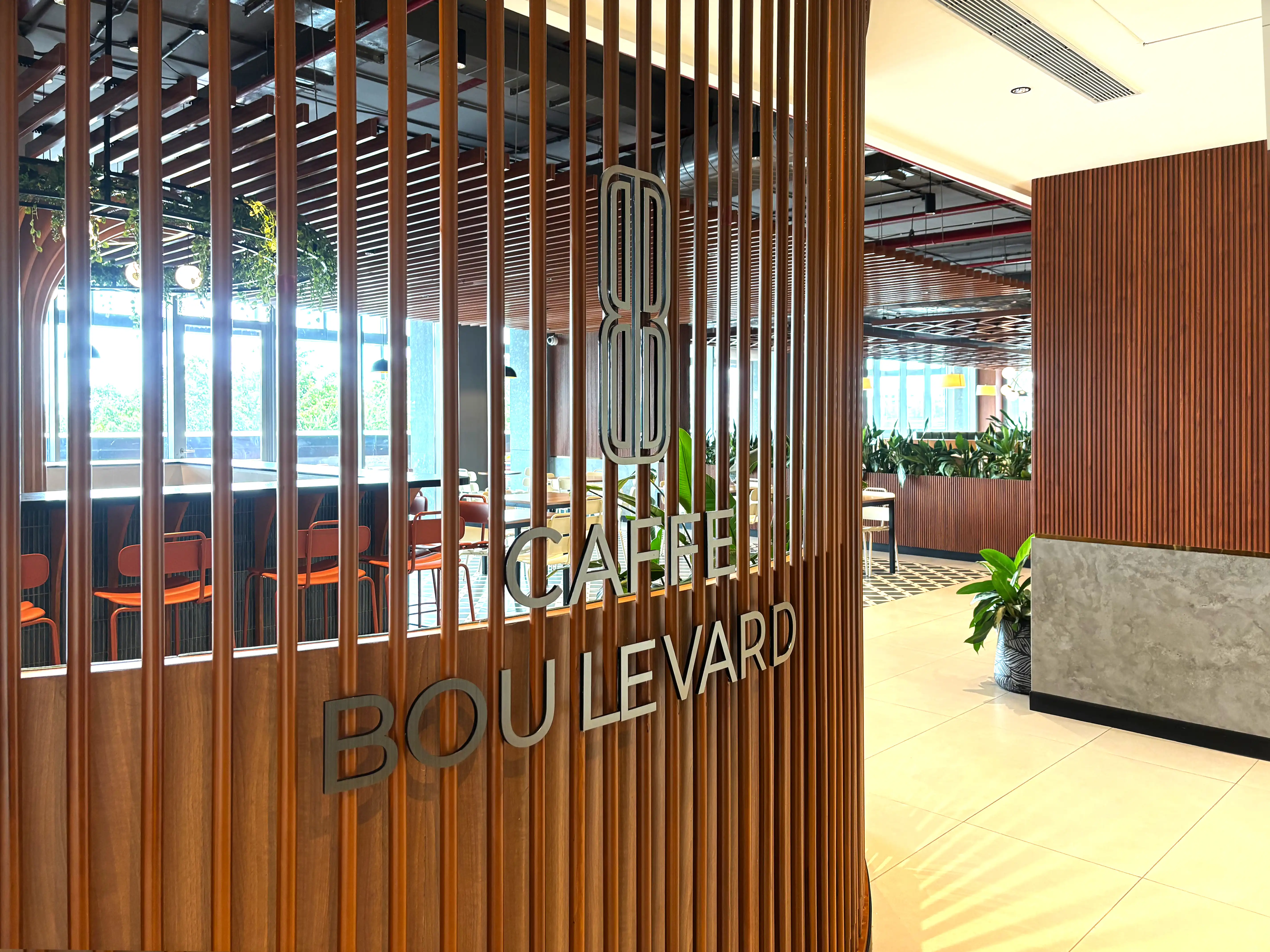 Caffe Boulevard — Dimensional signage